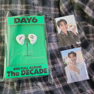 데이식스 영케이 인이어(미개봉) + 식빵 피어텐 포카