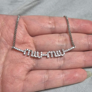 새상품) 미우미우 크리스탈 메탈 목걸이 팝니다!