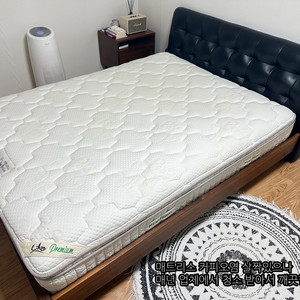 원목침대 퀸사이즈 (매트리스포함)