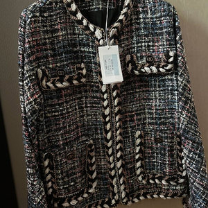 톰그레이하운드 샤넬트위드 자켓25만착불(상태최상)