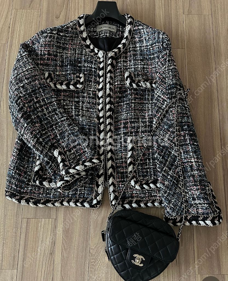 톰그레이하운드 샤넬트위드 자켓25만착불(상태최상)--1