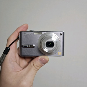 (상태 좋음) 파나소닉 루믹스 DMC-FX9 디카 디지털카메라