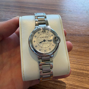 까르띠에 발롱블루 11다이아 33mm 여성용 현정가 1200