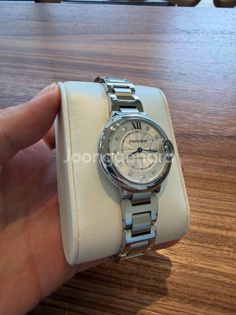 까르띠에 발롱블루 11다이아 33mm 여성용 현정가 1200--2