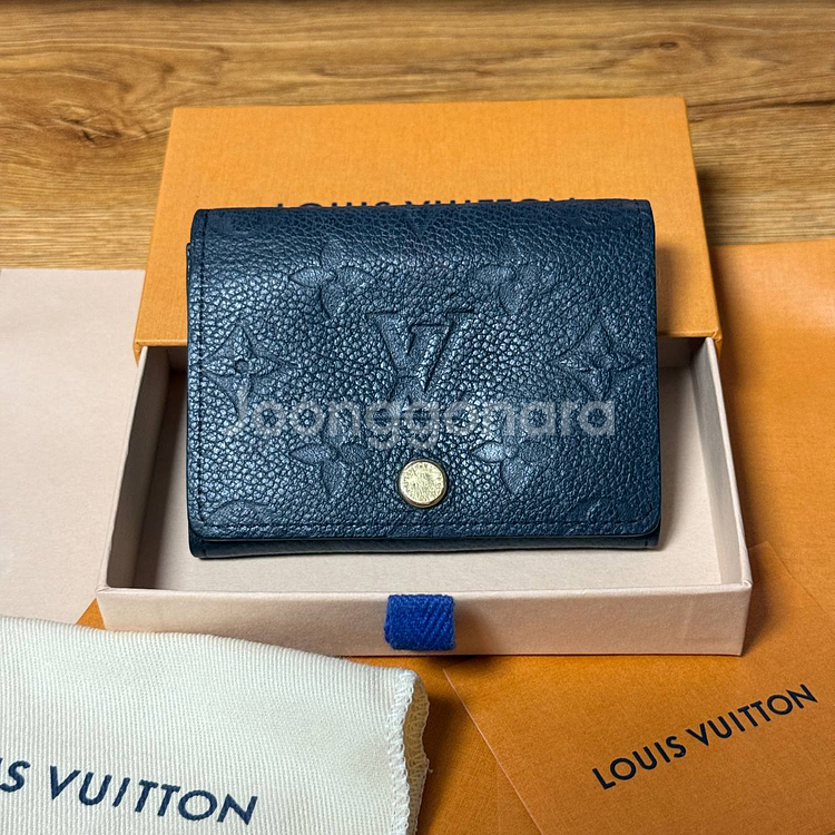 루이비통 앙프레뜨 카드지갑 풀구성--1