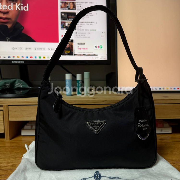 프라다 리나일론 호보백 풀구성--1