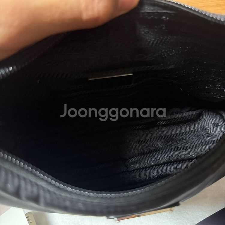 프라다 리나일론 호보백 풀구성--4