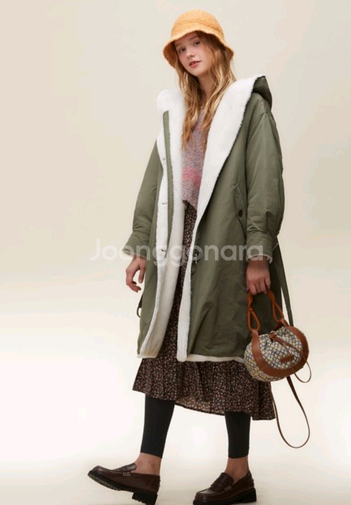 써스데이아일랜드 오버핏 다운롱패딩--8