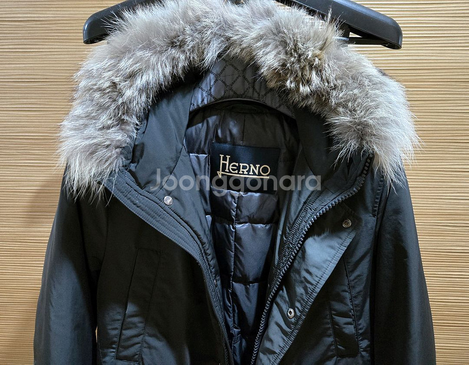 에르노 후드 다운패딩 48사이즈. 몽클레어,브루넬로,로로피아나--1