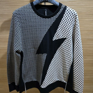 닐바렛 썬더 맨투맨 L. 루이비통,디올,펜디,