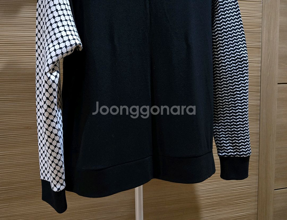 닐바렛 썬더 맨투맨 L. 루이비통,디올,펜디,--7