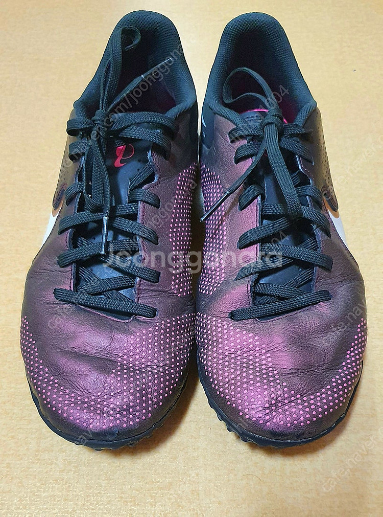 티엠포 레전드9 tf 축구화 판매합니다.--0