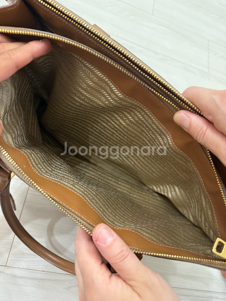 프라다 사피아노 토트백--2