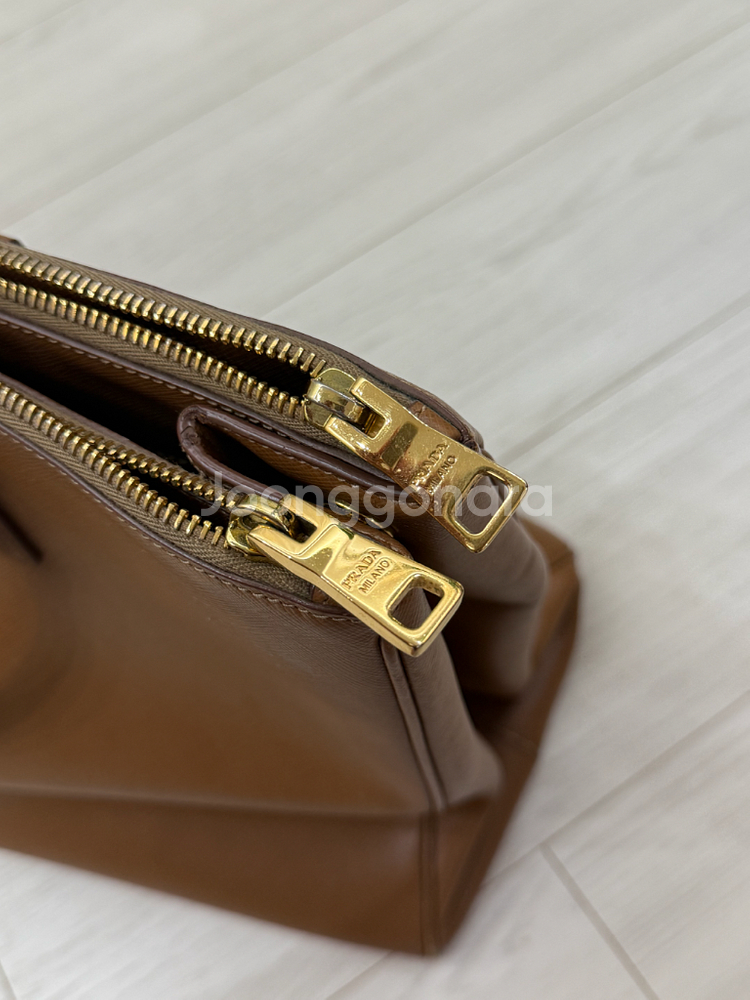 프라다 사피아노 토트백--3