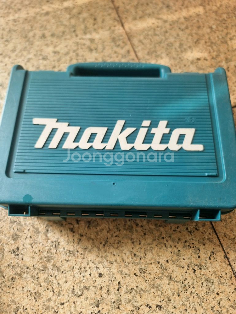 마끼다 10.8V 충전 드릴 세트--1