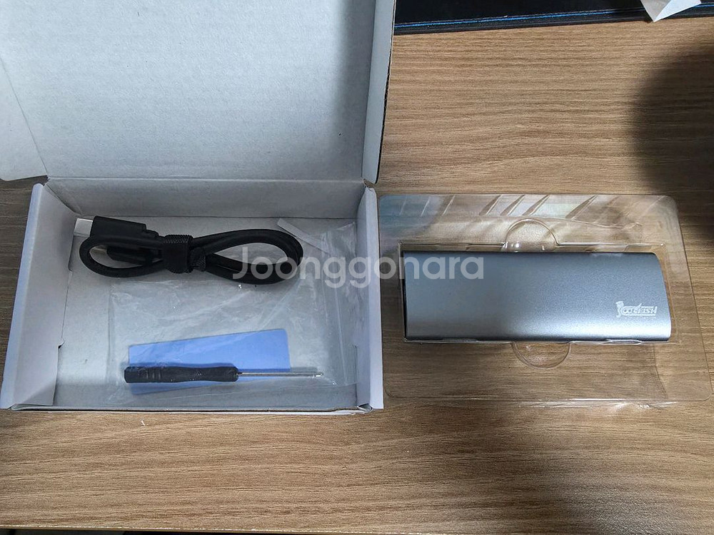 기가바이트 AORUS Gen4 SSD 2TB 및 외장케이스--3