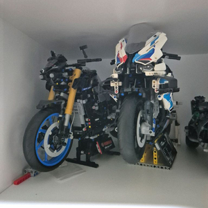 레고 테크닉 팝니다. 42143 42115 42130 42156 42096 42125 42171 42141 등