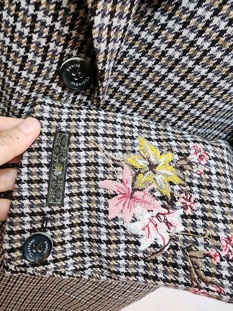 써스데이아일랜드 자수 체크코트--3