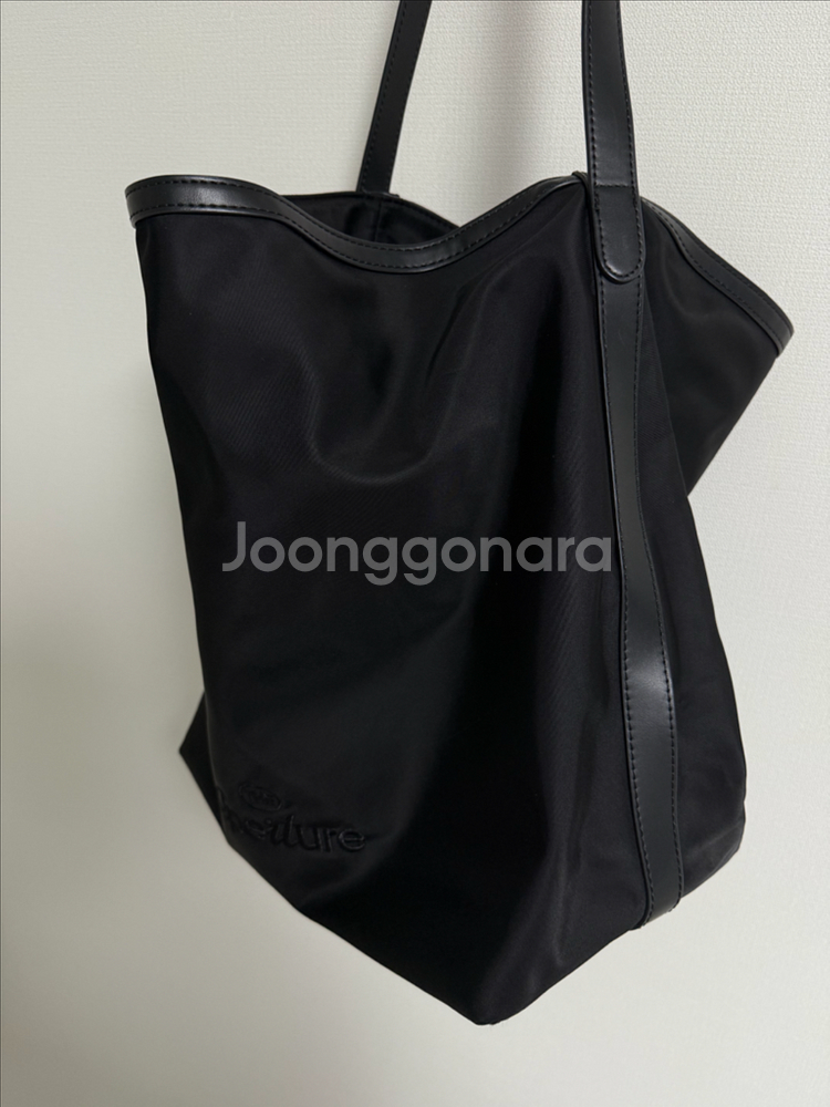 디애퍼처 벌키 나일론 블랙 토트백 비이커--0