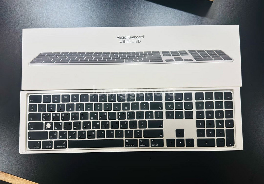 애플 2022 터치ID 매직키보드 한국어 판매합니다.--2