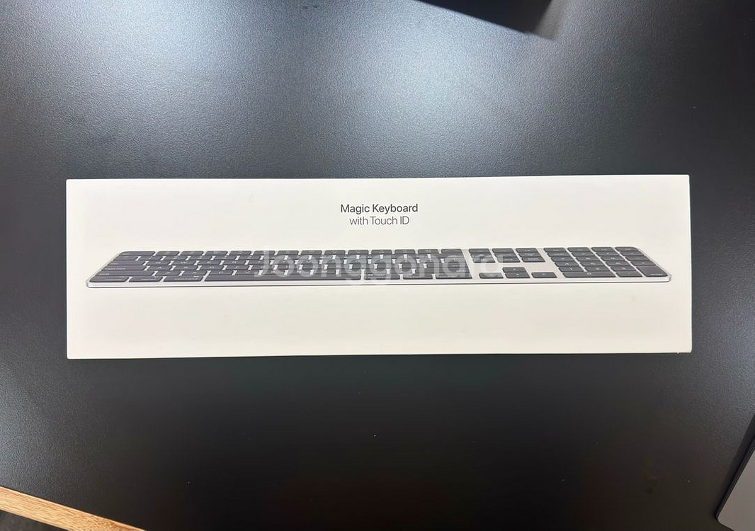 애플 2022 터치ID 매직키보드 한국어 판매합니다.--3