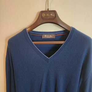 로로피아나 캐시미어 v넥 54