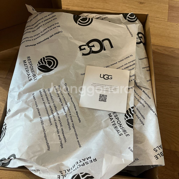 새상품 UGG 어그 클래식 미니 2 US 8--1