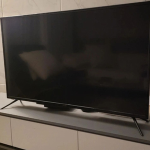 스텐드형 43인치 티비겸 모니터