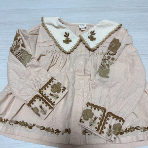 아폴리나 핑크블라우스 5-7