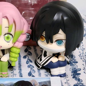 귀멸의 칼날 이구로 오바나이 룩업 피규어