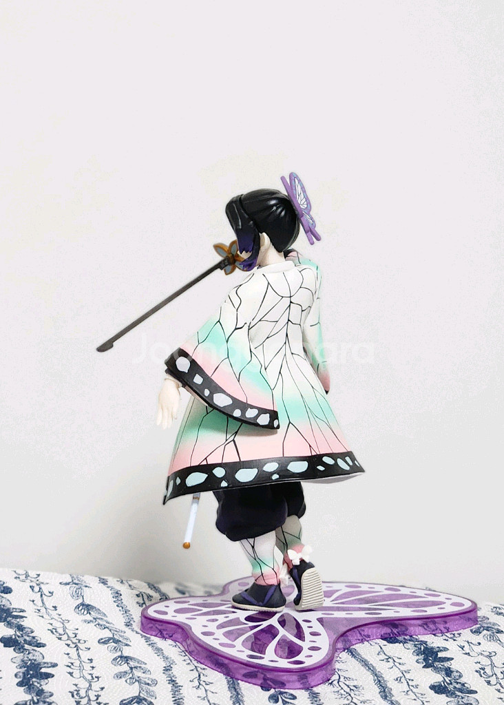 귀멸의 칼날 코쵸우 시노부 제일복권 쿠지 C상 피규어+도우마 아크릴 키링--2