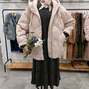 써스데이아일랜드 하프 덕다운 패딩