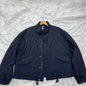 언어펙티드 퀼티드 블루종 (L사이즈) 팝니다