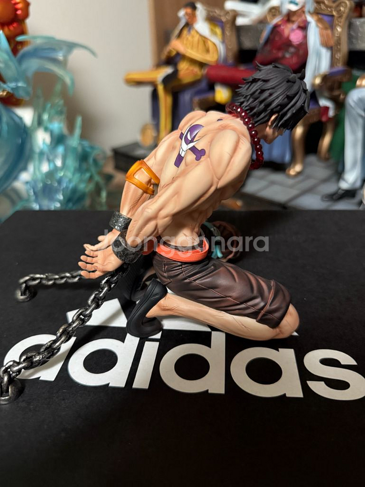 BT 원피스 에이스 처형대 레진피규어--4