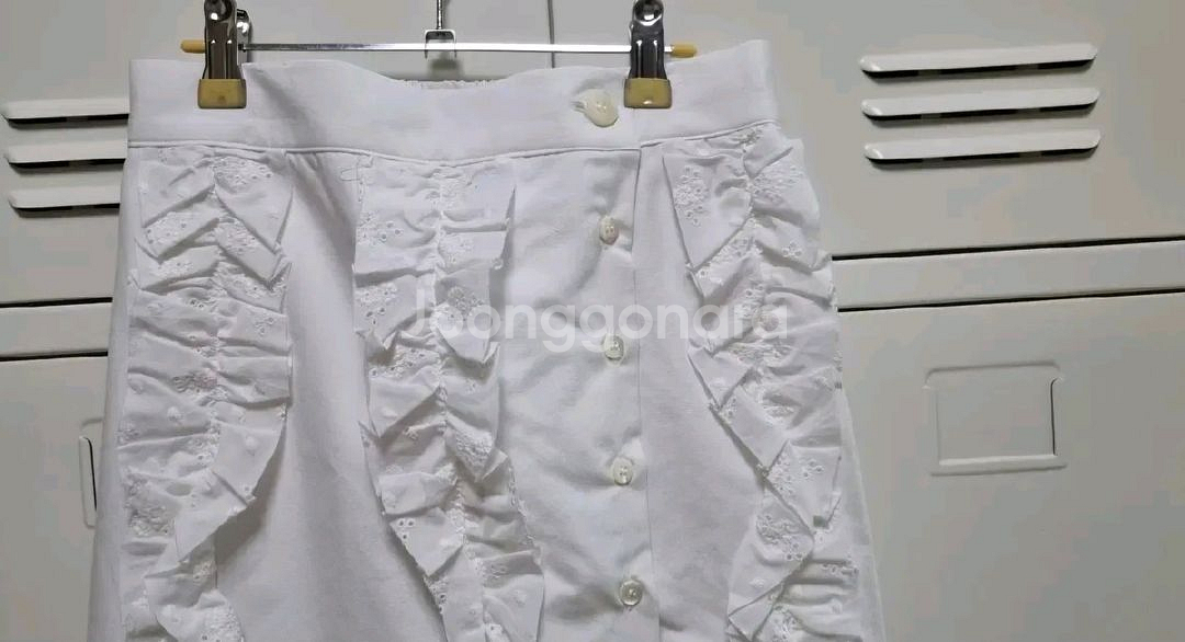 UTG 업타운걸 프릴 롱 스커트 - 화이트,S--12