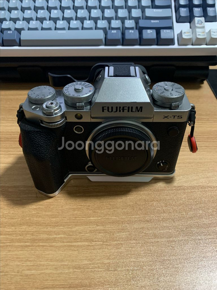 후지필름 X-T5 풀박스 + 탐론 18-300풀박스--1
