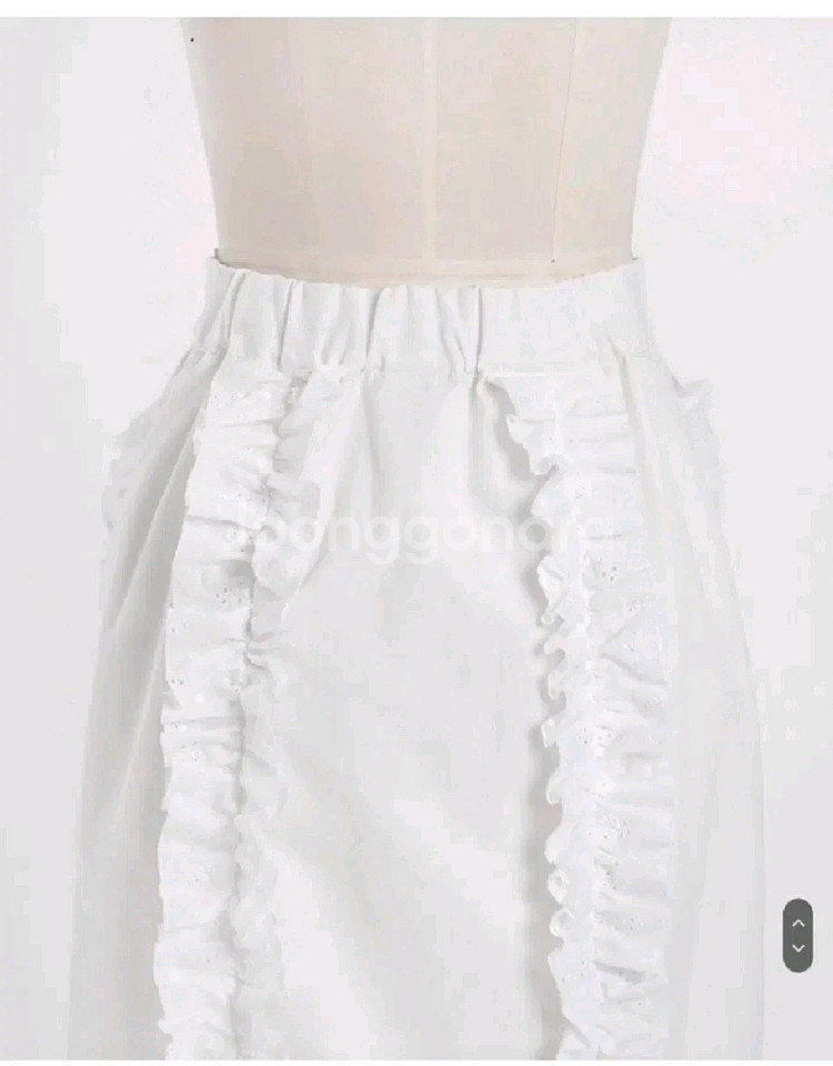 UTG 업타운걸 프릴 롱 스커트 - 화이트,S--5