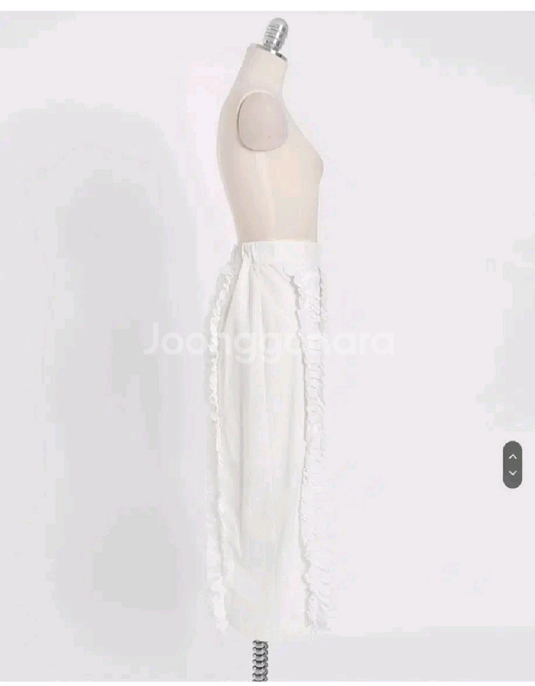 UTG 업타운걸 프릴 롱 스커트 - 화이트,S--4
