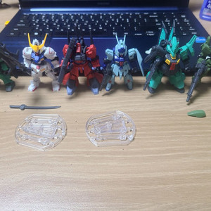 건담 모빌슈트 앙상블 조립품 판매합니다