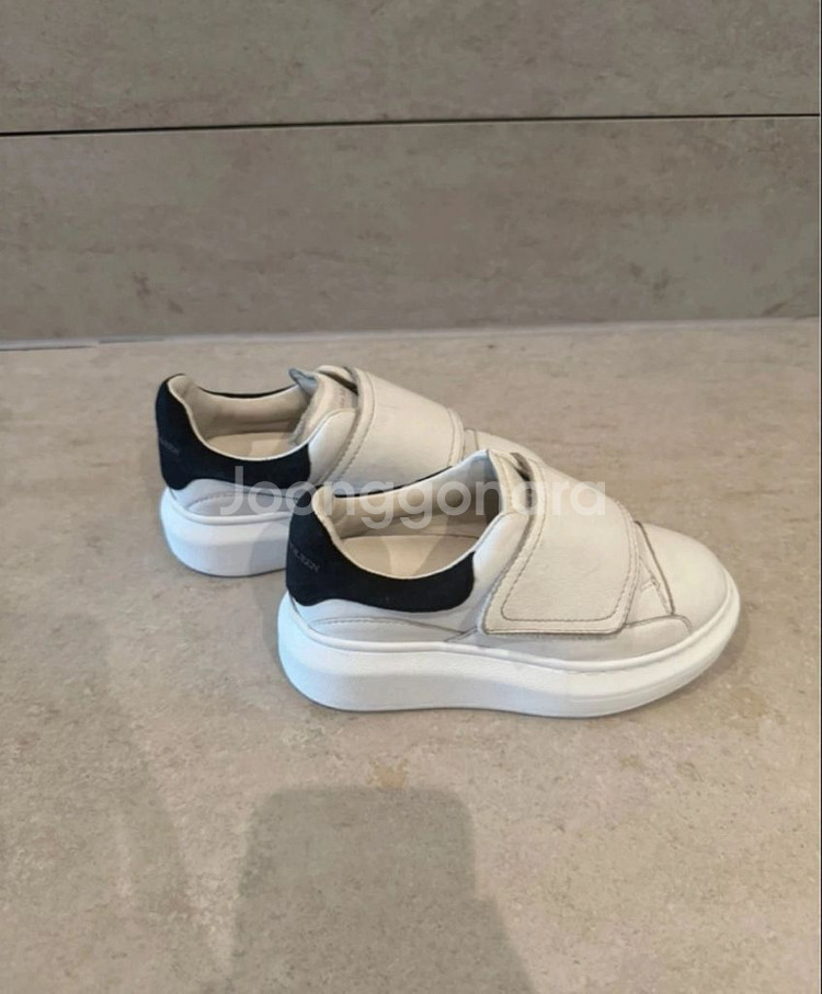 알렉산더 맥퀸 정품. 키즈 스니커즈. 풀박스--0