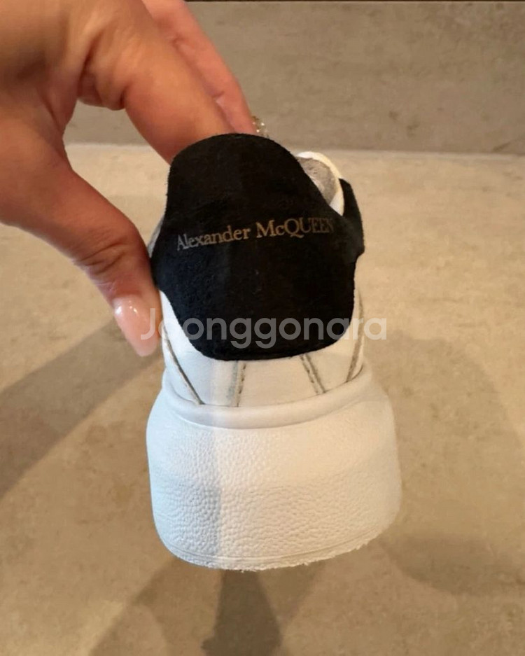 알렉산더 맥퀸 정품. 키즈 스니커즈. 풀박스--1