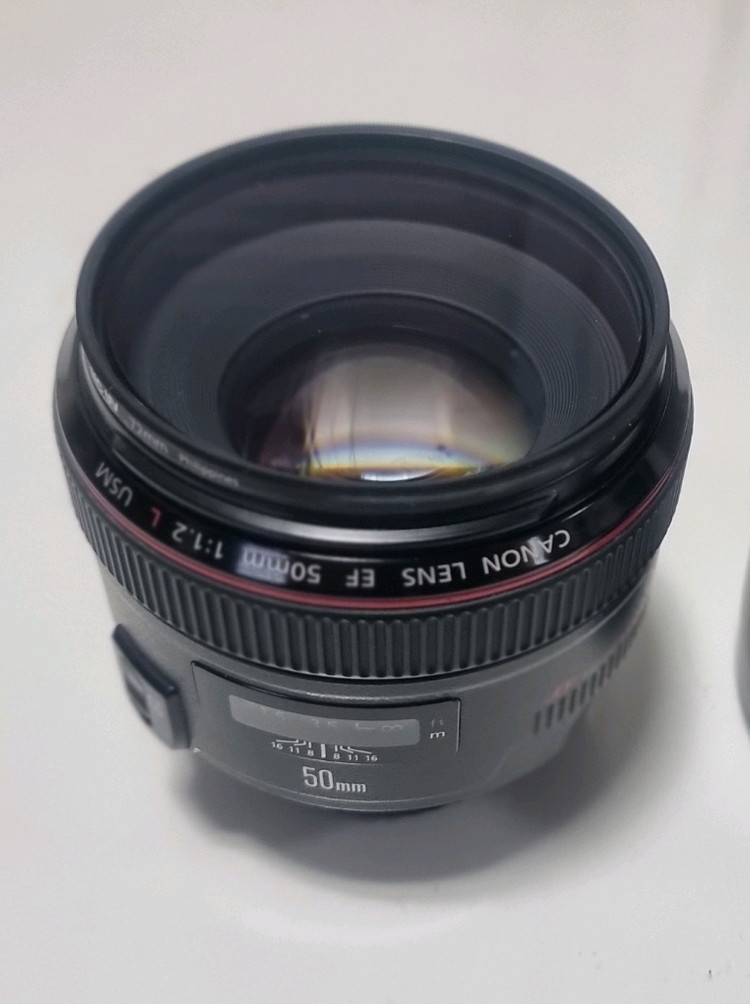 캐논 EF 50mm F1.2 L USM 렌즈 이미지