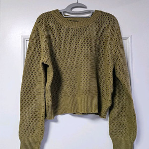 피그먼트 올리브 펀칭 니트 스웨터 편의점 반값 택포 만원