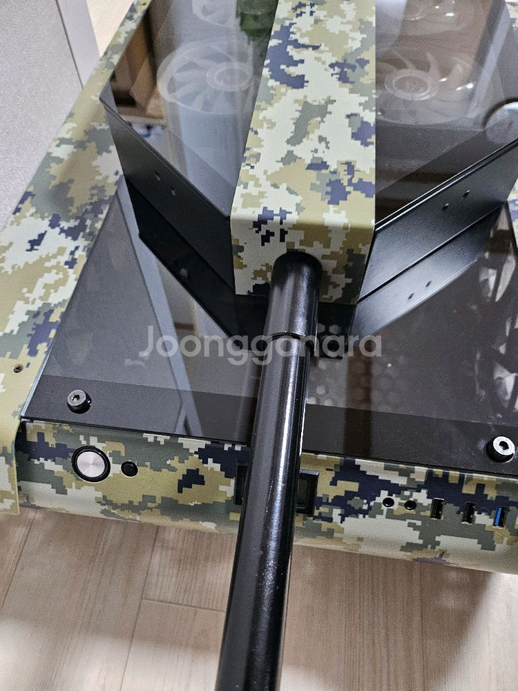 컴이지 킹덤 탱크 카모플라주 패턴 PC 케이스--0