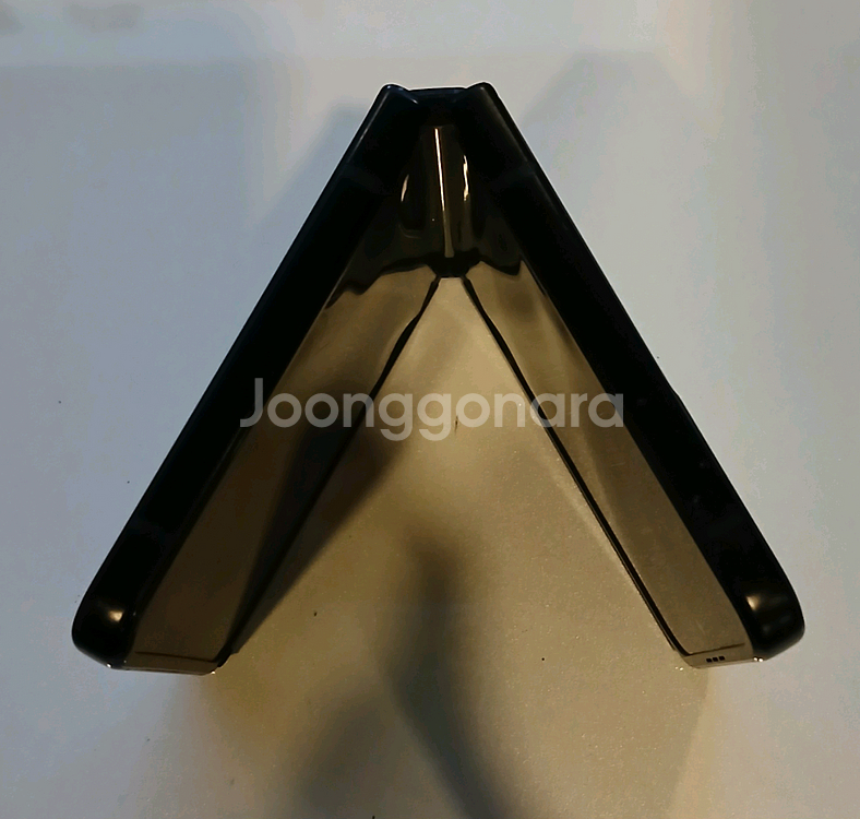 [반택포함] 갤럭시 Z플립4 스마트폰 부품용으로 팔고 무료로 보너스 드립니다--5