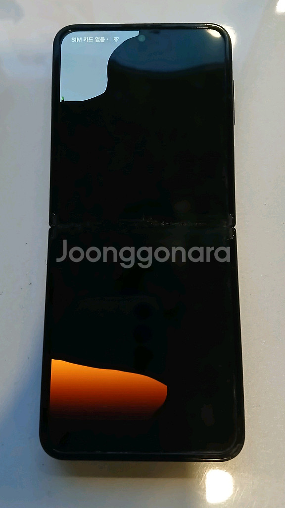 [반택포함] 갤럭시 Z플립4 스마트폰 부품용으로 팔고 무료로 보너스 드립니다--2