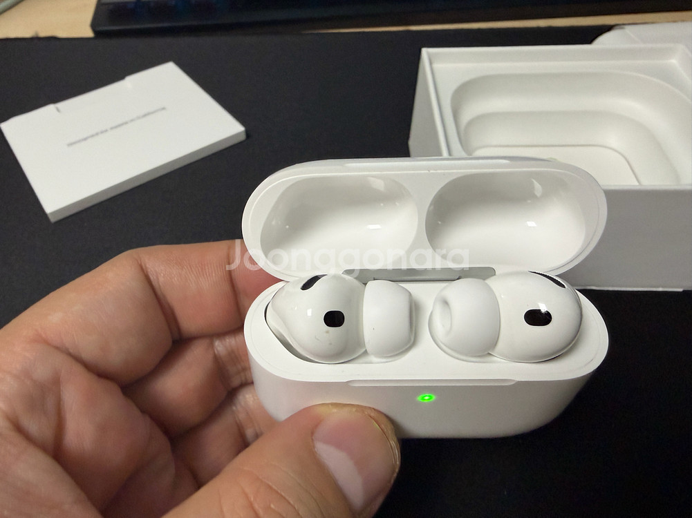 에어팟프로3+애케플 판매합니다.--5