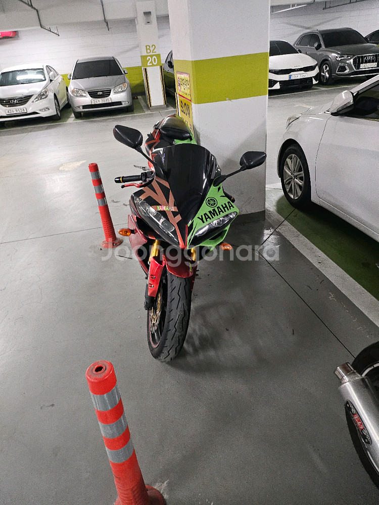 야마하 YZF-R1 스포츠바이크--0