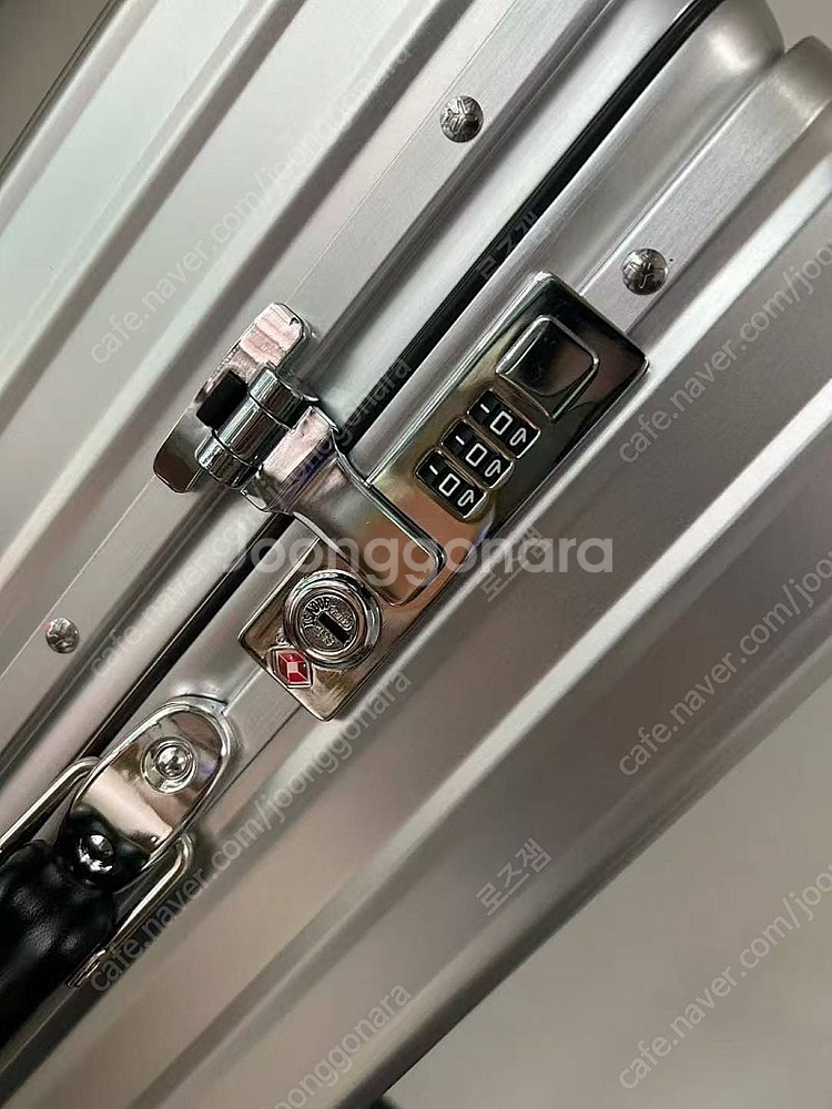 (실사포함 2종)리모와 클래식 알루미늄 캐빈 체크인 캐리어 20 / 26 / 30 인치--1