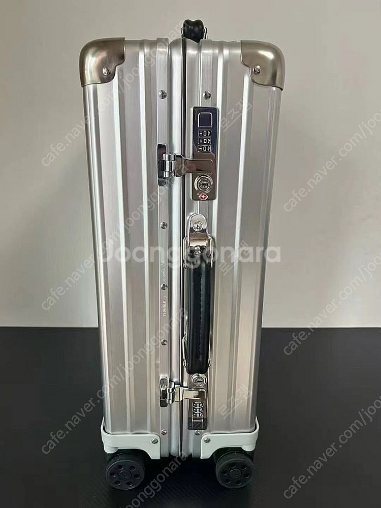 (실사포함 2종)리모와 클래식 알루미늄 캐빈 체크인 캐리어 20 / 26 / 30 인치--4